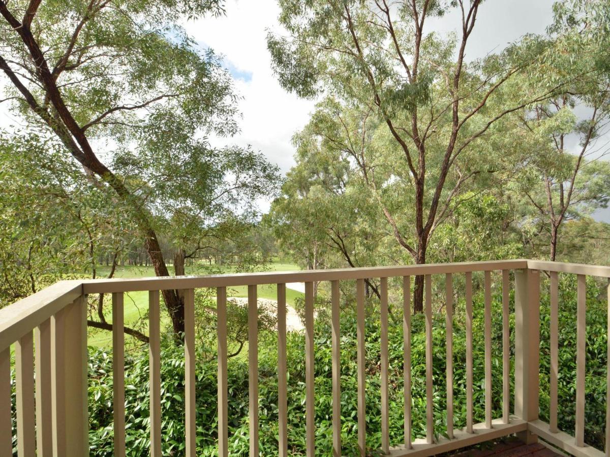 Villa 3Br Margarita Villa Located Within Cypress Lakes Resort Pokolbin Exterior foto
